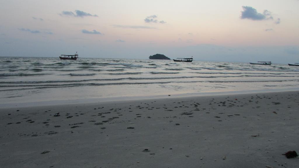 Manita Anna Guesthouse Jullyanna Before Sihanoukville Exterior photo